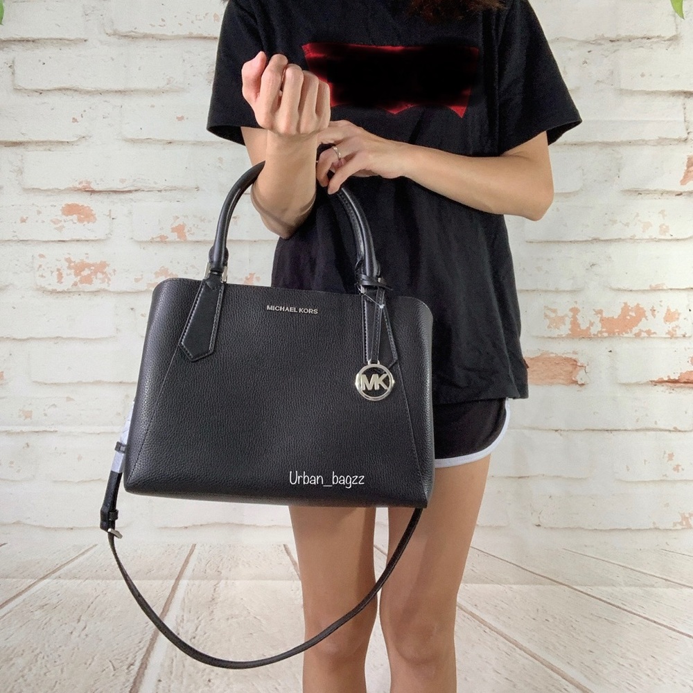 Michael Kors Kimberly Large Satchel - Picture 3 of 8